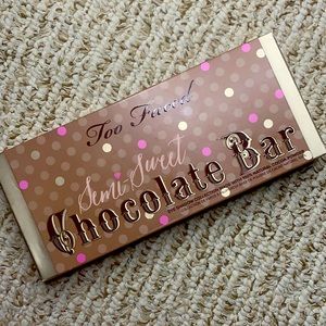 TOO FACED Semi Sweet Chocolate Bar